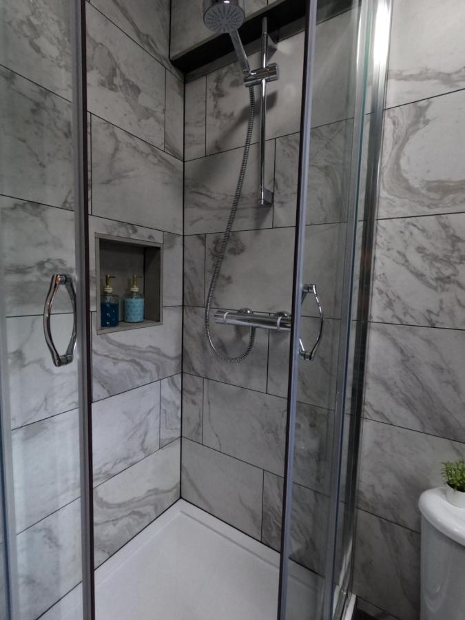Studio Apartment In Saint Kew Buitenkant foto