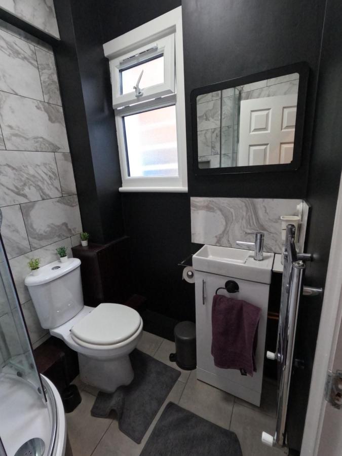 Studio Apartment In Saint Kew Buitenkant foto